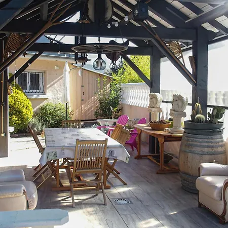 2 Bedroom Beautiful In Pierre-Chatel