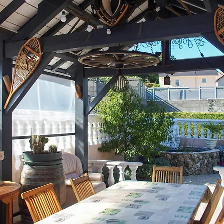 2 Bedroom Beautiful In